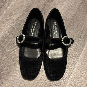 Juicy couture flats